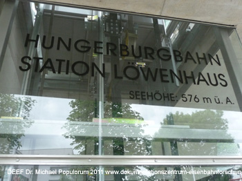 Die neue Hungerburgbahn in Innsbruck. DEEF/Dr. Michael Populorum, Dokumentationszentrum fr Europische Eisenbahnforschung.