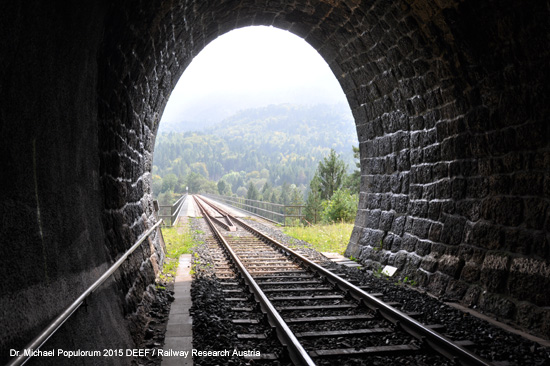 karawankenbahn eisenbahn krnten foto bild picture lessacher tunnel