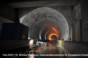 Tag der offenen Tr im Lainzer Tunnel 2010. Foto  Dr. Michael Populorum, DEEF Dokumentationszentrum fr Europische Eisenbahnforschung