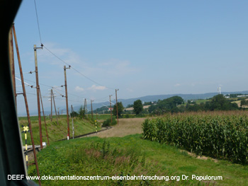 M�andrierende Strecke im Alpenvorland (Talstrecke). Die Mariazellerbahn. Foto DEEF - Dokumentationszentrum f�r Europ�ische Eisenbahnforschung. Dr. Michael Populorum