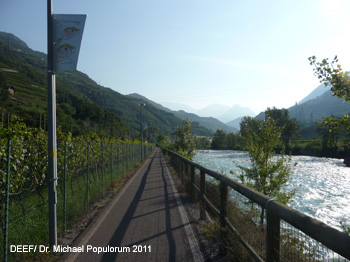 Alte Brennerbahn. Wanderung von Bozen nach Waidbruck entlang der alten Brennerbahn. DEEF / Dr. Michael Populorum 2011