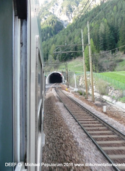 Brennerbahn  - auf den Spuren der alten Brennerbahn vom Brenner bis nach Gossensa. Dr. Michael Populorum, Chefredakteur DEEF Dokumentationszentrum fr Europische Eisenbahnforschung 2011