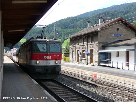 Bahnhof Steinach in Tirol Aufnahmsgebäude Brennerbahn DEEF Dr. Michael Populorum 2012