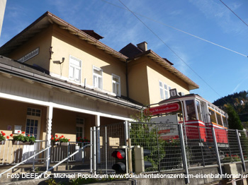 Museumsgebude Alter Stubaitalbahnhof. Das Tiroler Localbahnmuseum Innsbruck. DEEF - Dokumentationszentrum fr Europische Eisenbahnforschung / Dr. Populorum