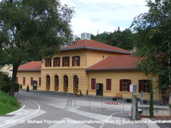 Eisenbahnarchologische Wanderung auf der ehemaligen beretscherbahn von Bozen ber Sigmundskron und Eppan nach Kaltern. DEEF / Dr. Michael Populorum