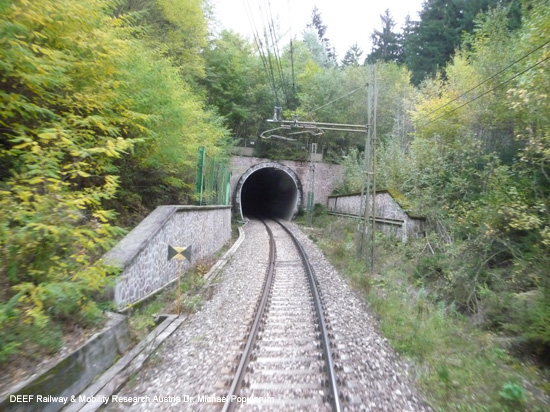 pustertalbahn innichen toblach bruneck franzensfeste foto bild picture tunnel