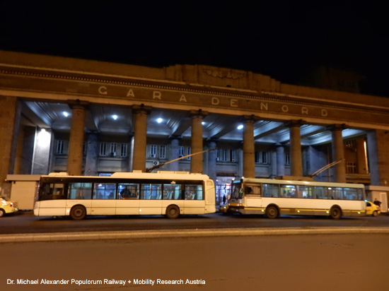 obus oberleitungsbus trolleybus bukarest rumänien foto bild picture image