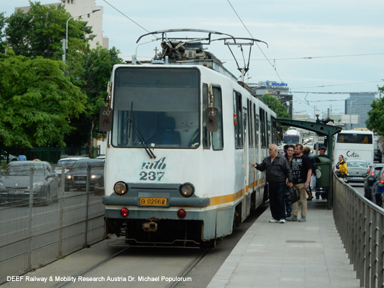 strassenbahn bukarest foto bild