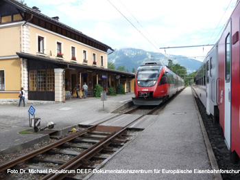 foto picture bild image Bahnhof Bad Goisern an der Salzkammergutbahn DEEF Dr. Michael Populorum