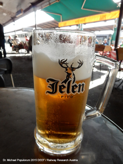 belgrad hauptbahnhof bier jelen pivo foto bild picture