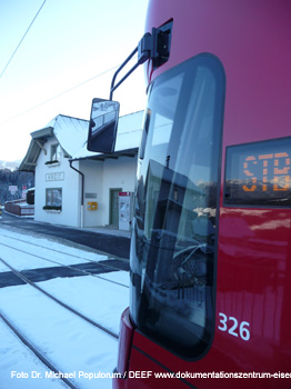 Exkursion Stubaitalbahn von Innsbruck nach Fulpmes. Foto DEEF Dr. Michael Populorum. Dokumentationszentrum für Europäische Eisenbahnforschung. www.dokumentationszentrum-eisenbahnforschung.org