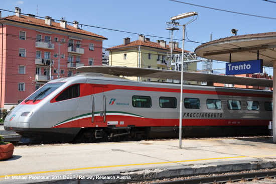 foto bild picture image Südtiroler Bahn Etschtalbahn Bahnstrecke Bozen Verona. DEEF Dr. Michael Populorum
