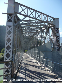 Eisenbahnarchologische Wanderung auf der ehemaligen beretscherbahn von Bozen ber Sigmundskron und Eppan nach Kaltern. DEEF / Dr. Michael Populorum
