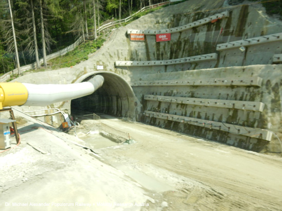 Koralmbahn Eisenbahnstrecke in Österreich Kärnten Steiermark Tunnel im Bau