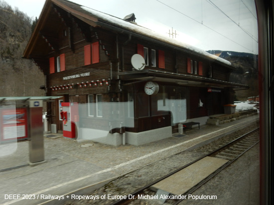 Surselvalinie Oberländerlinie Eisenbahnstrecke Reichenau-Tamins Disentis/Muster Ilanz Rhätische Bahn Glacier Express Graubünden Schweiz Eisenbahn