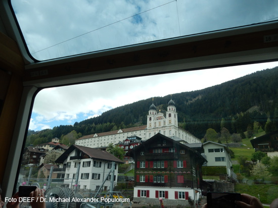Surselvalinie Oberländerlinie Eisenbahnstrecke Reichenau-Tamins Disentis/Muster Ilanz Rhätische Bahn Glacier Express Graubünden Schweiz Eisenbahn