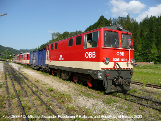 Ybbstalbahn Lokomotive Diesel Schmalspurbahn Eisenbahnstrecke Österreich Regionalzug Bahnhof Lunz am See