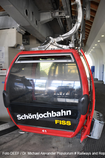 Foto Bild Schönjochbahn Serfaus Fiss Ladis Seilbahn Gondelbahn Tirol Österreich Fisser Joch Mountainbiken Trail Wandern Alpen picture cable car gondola lift