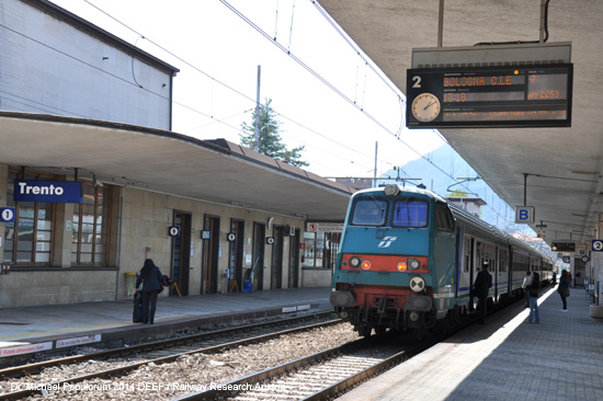 Südtirolerbahn Etschtalbahn Brennerbahn Eisenbahnstrecke Bozen Verona Auer Mezzocorona Trient Trento Rovereto Mori Ala Südtirol Trentino Venetien Eisenbahn 