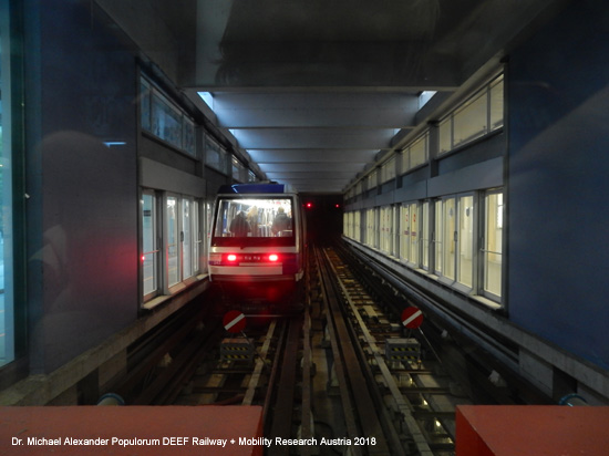 Metro M2 Lausanne U-Bahn Ouchy-Flon-Epalinges-Croisettes Schweiz Vaud