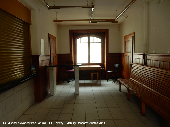 Eisenbahnstrecke Neuchâtel - La Chaux-de-Fonds - Le Locle Eisenbahn Schweiz
