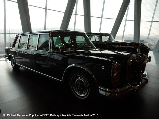 Mercedes-Benz Museum Stuttgart Automobilmuseum Verkehrsmuseum Deutschland