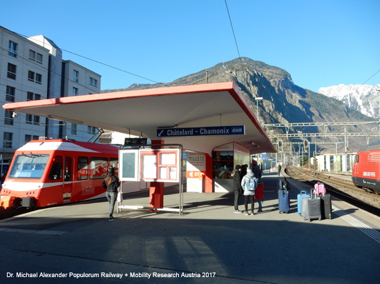 Mont Blanc-Express Martigny-Châtelard-Bahn MC Chemin de fer Martigny–Châtelard Eisenbahn Wallis Schweiz Frankreich