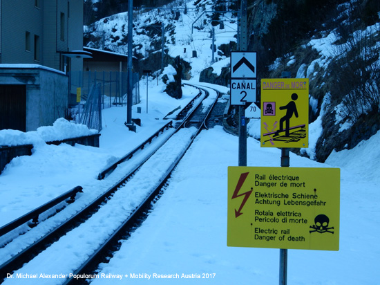 Mont Blanc-Express Martigny-Châtelard-Bahn MC Chemin de fer Martigny–Châtelard Eisenbahn Wallis Schweiz Frankreich