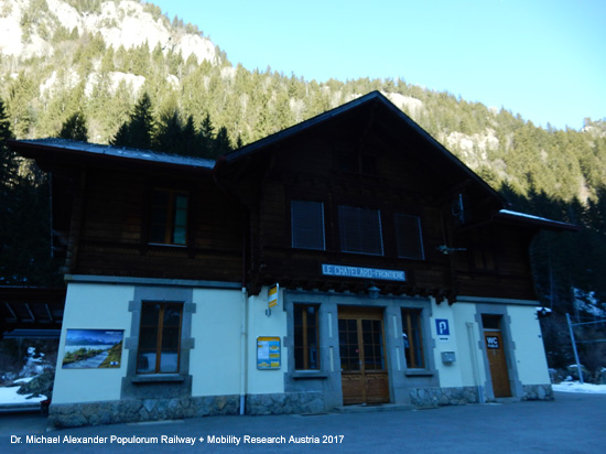 Mont Blanc-Express Martigny-Châtelard-Bahn MC Chemin de fer Martigny–Châtelard Eisenbahn Wallis Schweiz Frankreich