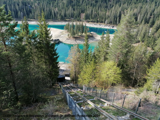 Standseilbahn Flims Waldhaus Caumasee Schrägaufzug Schräglift Graubünden Schweiz
