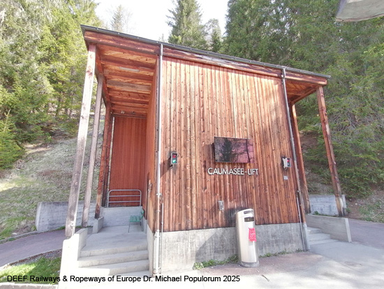 Standseilbahn Flims Waldhaus Caumasee Schrägaufzug Schräglift Graubünden Schweiz