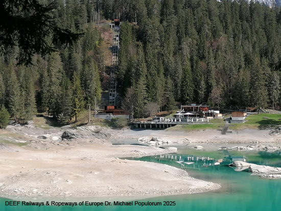 Standseilbahn Flims Waldhaus Caumasee Schrägaufzug Schräglift Graubünden Schweiz