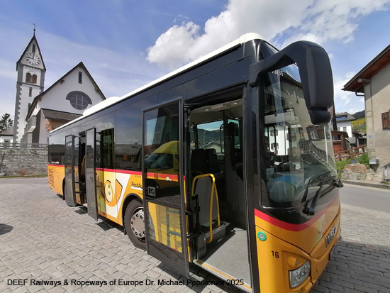 Standseilbahn Flims Waldhaus Caumasee Schrägaufzug Schräglift Graubünden Schweiz Postauto