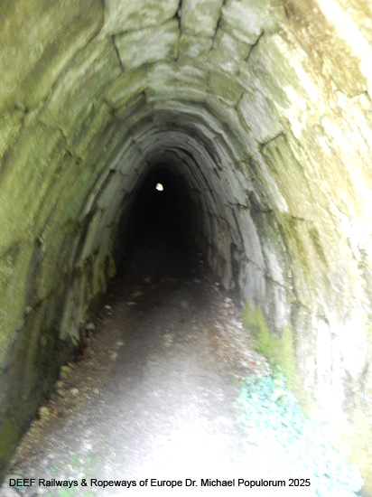 Salzbergwerk Berchtesgaden Stollenweg Stollen Bergbau Bayern Deutschland