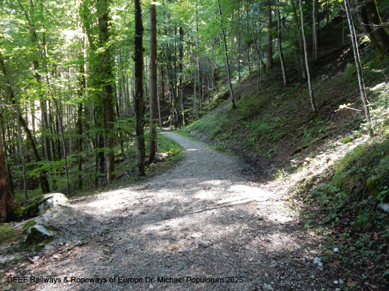 Salzbergwerk Berchtesgaden Stollenweg Stollen Bergbau Bayern Deutschland
