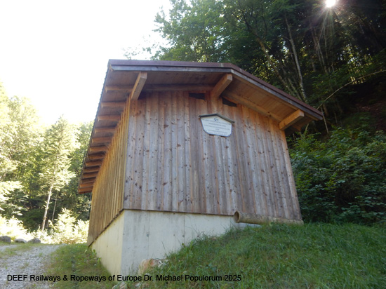 Salzbergwerk Berchtesgaden Stollenweg Stollen Bergbau Bayern Deutschland