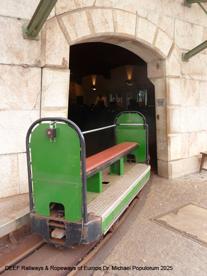 Salzbergwerk Berchtesgaden Grubenbahn Stollen Bayern