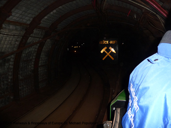 Salzbergwerk Berchtesgaden Grubenbahn Stollen Bayern