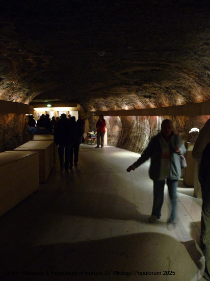 Salzbergwerk Berchtesgaden Grubenbahn Stollen Bayern