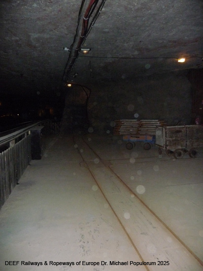 Salzbergwerk Berchtesgaden Grubenbahn Stollen Bayern