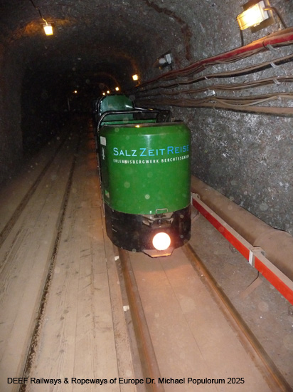 Salzbergwerk Berchtesgaden Grubenbahn Stollen Bayern