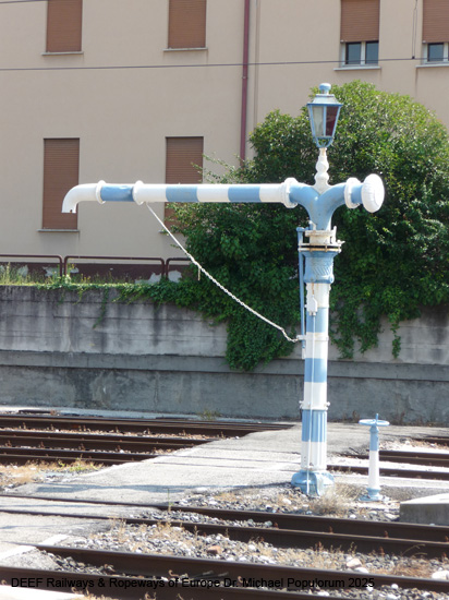 Valsuganabahn Eisenbahn Trient Bassano del Grappa Venedig Ferrovia Valsugana Trento Trentino Italien