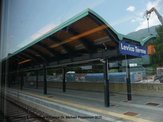 Valsuganabahn Eisenbahn Trient Bassano del Grappa Venedig Ferrovia Valsugana Trento Trentino Italien