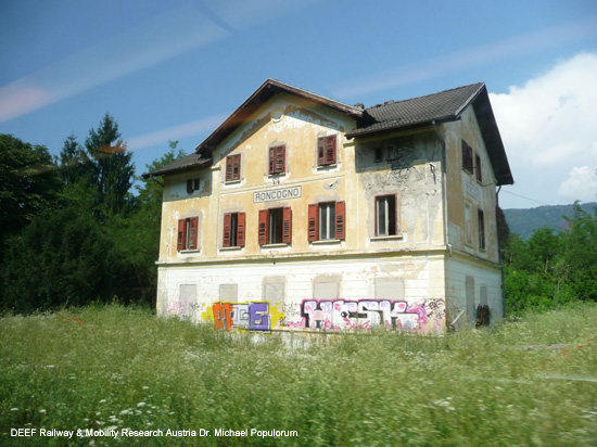 Valsuganabahn Eisenbahn Trient Bassano del Grappa Venedig Ferrovia Valsugana Trento Trentino Italien