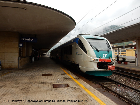 Valsuganabahn Eisenbahn Trient Bassano del Grappa Venedig Ferrovia Valsugana Trento Trentino Italien
