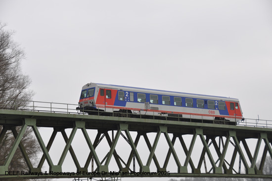 Eisenbahnstrecke Mühldorf Simbach am Inn SOB Bayern Deutschland Innviertelbahn Österreich Braunau Dieseltriebwagen 5047 Innbrücke