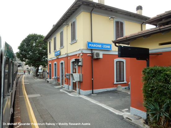 Iseobahn Eisenbahn Ferrovia Brescia Iseo Edolo Lombardia Italien