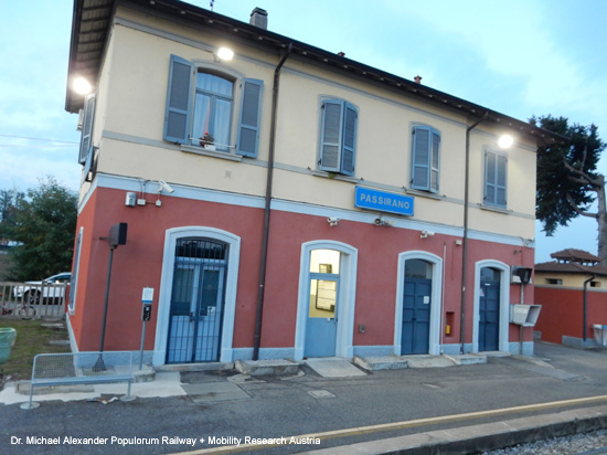 Iseobahn Eisenbahn Ferrovia Brescia Iseo Edolo Lombardia Italien