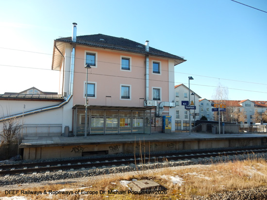 BOB Bayrische Oberlandbahn BRB Eisenbahn Bayern Bahnhof Sauerlach