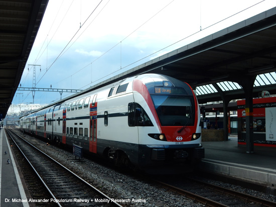 ÖPNV Genf Öffentlicher Personen Nahverkehr Genf Geneve Schweiz